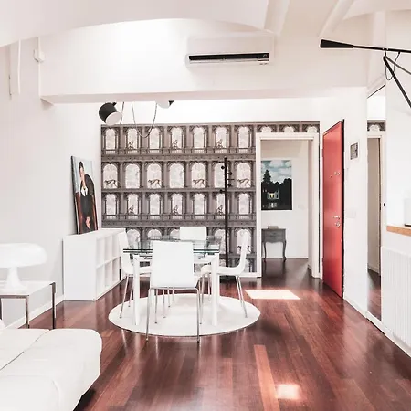 L'arche Comfort & Relax - Skyline Appartement Milaan